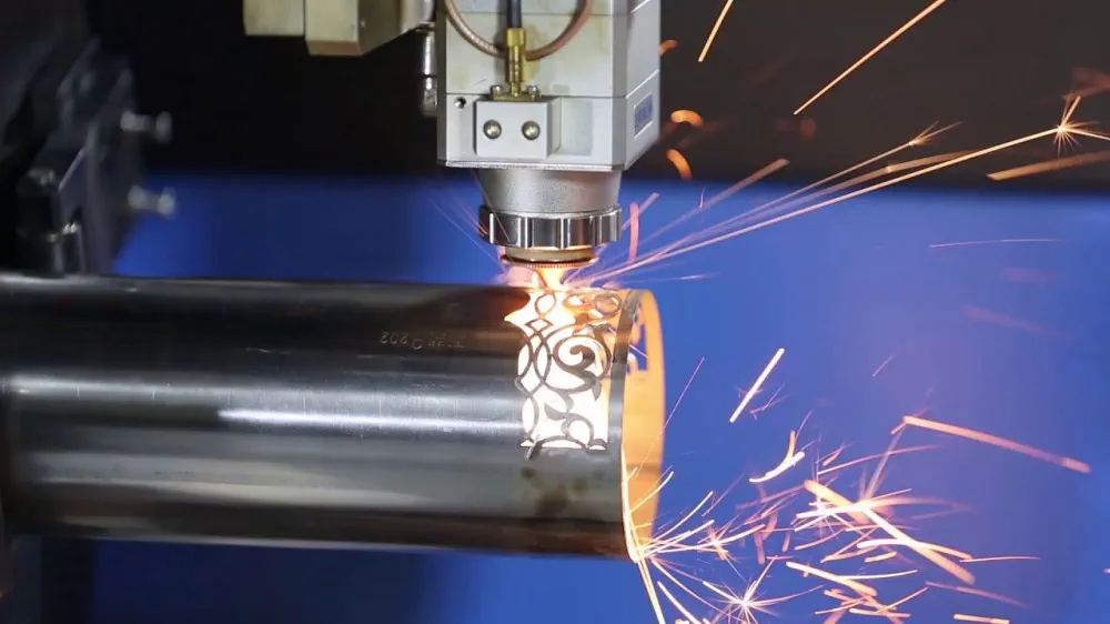Automatisierte Schneidstation für komplexe Rohrgeometrien